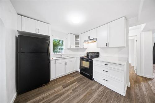 604 Union Ave, Winnipeg, MB - Indoor Photo Showing Kitchen