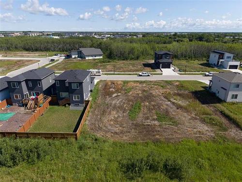 1048 Vaughan Ave, Selkirk, MB 