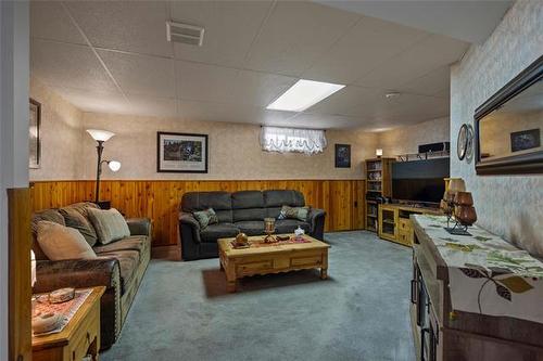 159 Trudell Bay, Winnipeg, MB - Indoor