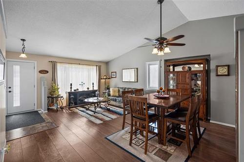 159 Trudell Bay, Winnipeg, MB - Indoor Photo Showing Dining Room