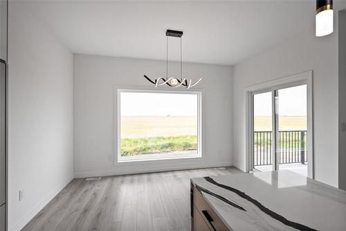 416 Dodds Rd, Headingley, MB - Indoor