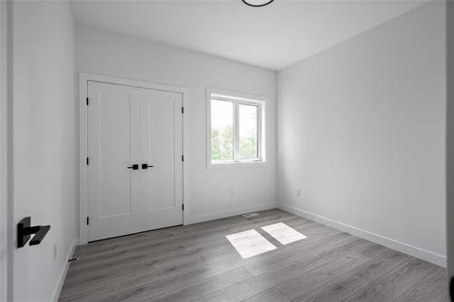 416 Dodds Rd, Headingley, MB - Indoor Photo Showing Other Room