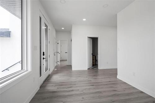 416 Dodds Rd, Headingley, MB - Indoor Photo Showing Other Room