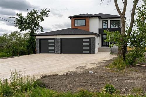 416 Dodds Rd, Headingley, MB - Outdoor
