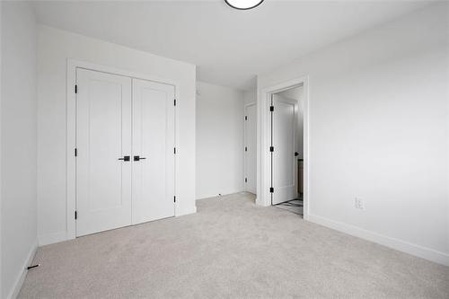 416 Dodds Rd, Headingley, MB - Indoor Photo Showing Other Room