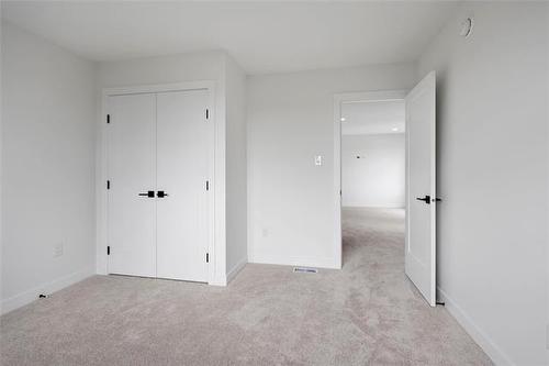416 Dodds Rd, Headingley, MB - Indoor Photo Showing Other Room