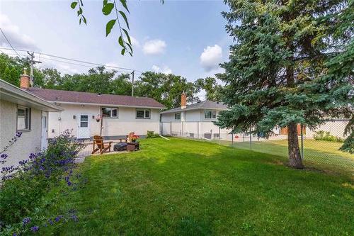 1111 Rothesay St, Winnipeg, MB - Outdoor