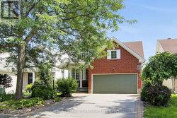 12 MATTAWA CRESCENT  Ottawa, ON K2M 2J4