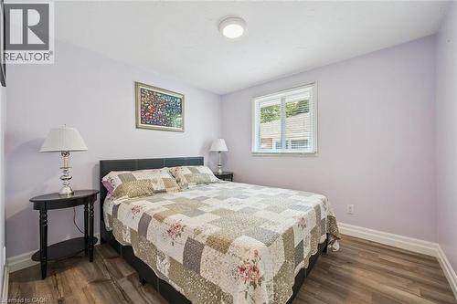 847 Doon Village Road, Kitchener, ON - Indoor Photo Showing Bedroom