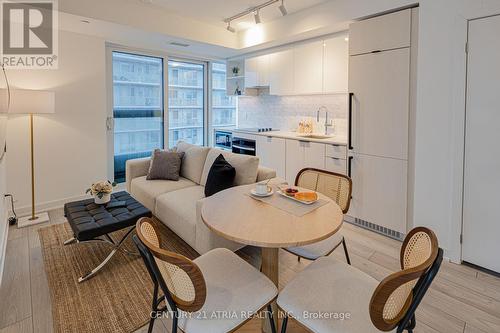 2706 - 252 CHURCH STREET  Toronto, ON M5B 0E6