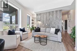 215 - 50 BRUYERES MEWS Toronto, ON M5V 0H8