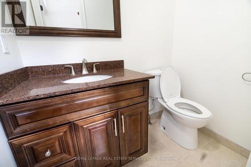 3301 Cambourne Crescent, Mississauga, ON - Indoor Photo Showing Bathroom