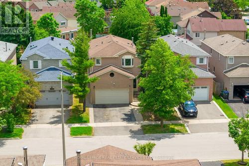3301 Cambourne Crescent, Mississauga, ON - Outdoor With Facade