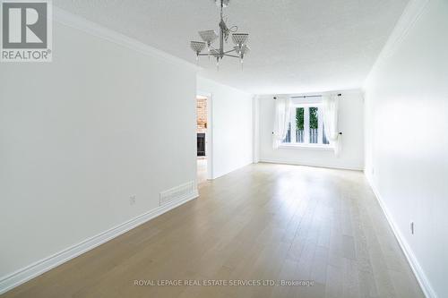 3301 Cambourne Crescent, Mississauga, ON - Indoor Photo Showing Other Room