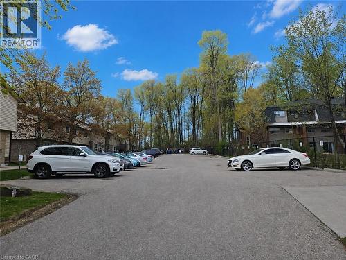 451 ALBERT Street Unit# 6 , Waterloo, Ontario N2L 5A7 2