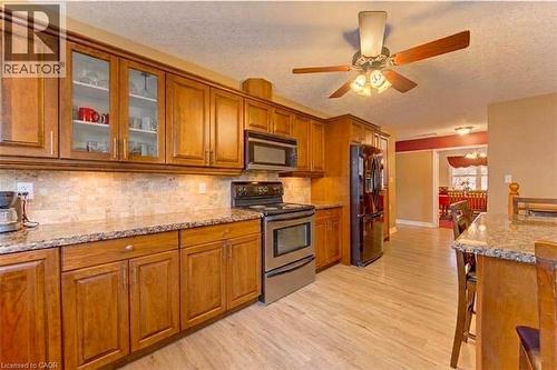 Kitchen - 599 Coldstream Drive, Waterloo, ON - Indoor Photo Showing Kitchen