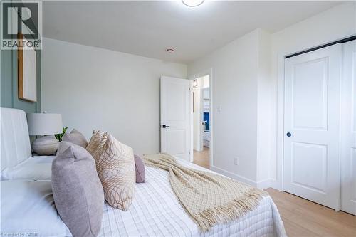 23 Tyrone Drive, Hamilton, ON - Indoor Photo Showing Bedroom