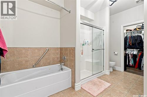 102 Brookdale Crescent, Saskatoon, SK - Indoor Photo Showing Bathroom