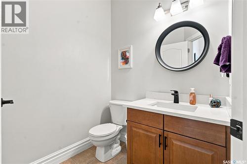 102 Brookdale Crescent, Saskatoon, SK - Indoor Photo Showing Bathroom