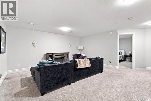 102 Brookdale Crescent, Saskatoon, SK - Indoor