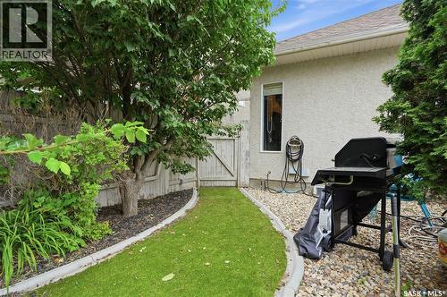 102 Brookdale Crescent, Saskatoon, SK - Outdoor