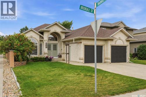 102 Brookdale Crescent, Saskatoon, SK - Outdoor With Facade