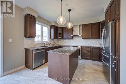 396 Thomas Phillips Drive, Aurora, ON - Indoor Photo Showing Kitchen With Double Sink