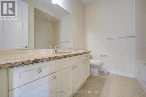 396 Thomas Phillips Drive, Aurora, ON - Indoor Photo Showing Bathroom