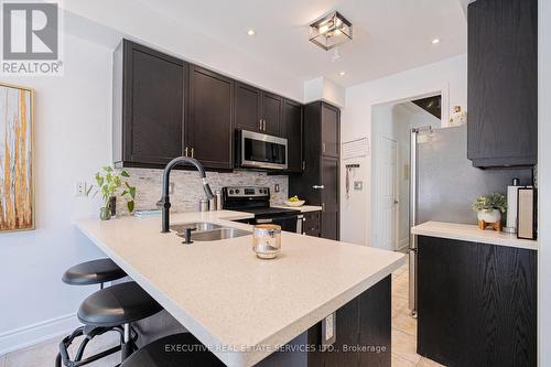 2 Nectarlane Avenue, Caledon, ON - Indoor Photo Showing Kitchen With Stainless Steel Kitchen With Double Sink With Upgraded Kitchen