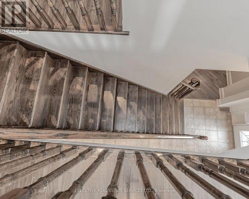 2 Nectarlane Avenue, Caledon, ON - Indoor