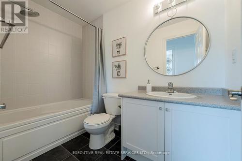 2 Nectarlane Avenue, Caledon, ON - Indoor Photo Showing Bathroom