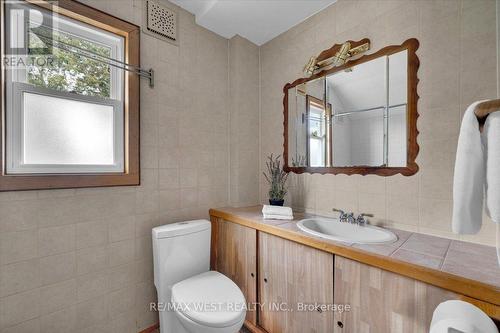 73 Seventeenth Street, Toronto, ON - Indoor Photo Showing Bathroom