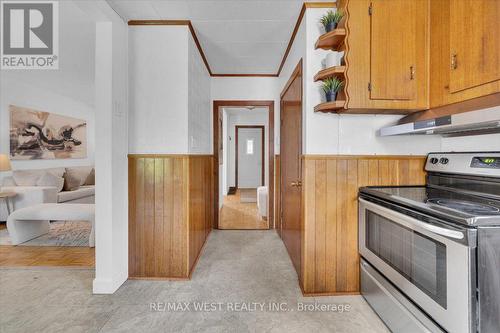 73 Seventeenth Street, Toronto, ON - Indoor Photo Showing Kitchen