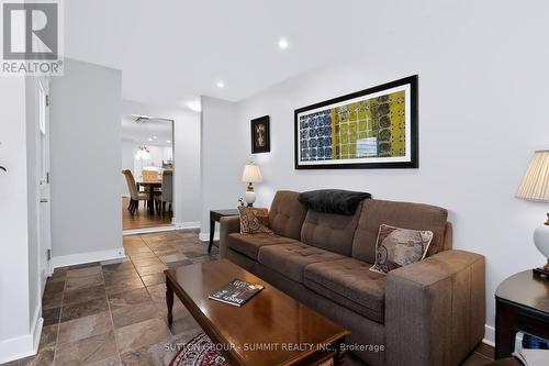 659 Cherrywood Drive, Burlington, ON - Indoor Photo Showing Living Room