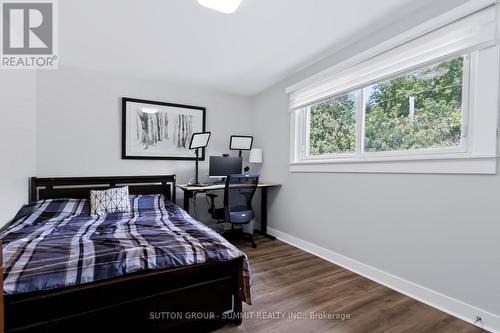 659 Cherrywood Drive, Burlington, ON - Indoor Photo Showing Bedroom