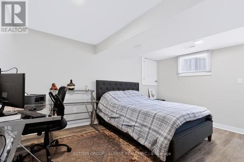 659 Cherrywood Drive, Burlington, ON - Indoor Photo Showing Bedroom