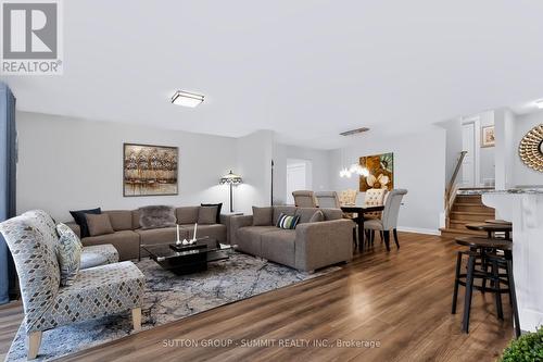 659 Cherrywood Drive, Burlington, ON - Indoor Photo Showing Living Room
