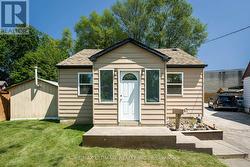 632 TRETHEWEY DRIVE Toronto, ON M6M 4C3