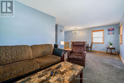 632 Trethewey Drive, Toronto, ON - Indoor Photo Showing Living Room
