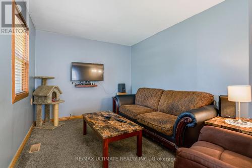 632 Trethewey Drive, Toronto, ON - Indoor Photo Showing Living Room