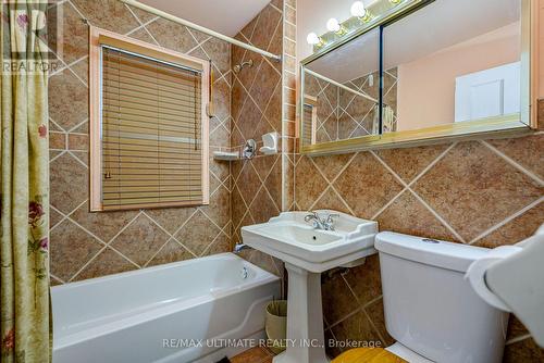 632 Trethewey Drive, Toronto, ON - Indoor Photo Showing Bathroom