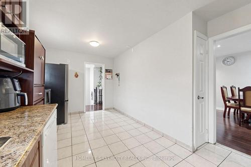 3126 Redbank Crescent, Mississauga, ON - Indoor