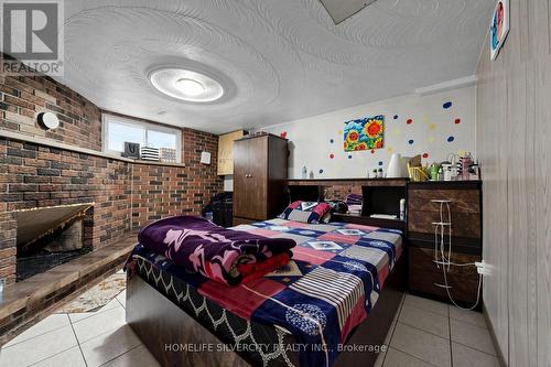 3126 Redbank Crescent, Mississauga, ON - Indoor Photo Showing Bedroom