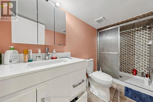 3126 Redbank Crescent, Mississauga, ON - Indoor Photo Showing Bathroom