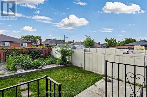 3126 Redbank Crescent, Mississauga, ON - Outdoor