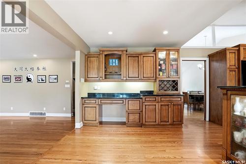 130 Mulcaster Crescent, Saskatoon, SK - Indoor Photo Showing Kitchen