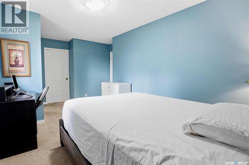 130 Mulcaster Crescent, Saskatoon, SK - Indoor Photo Showing Bedroom