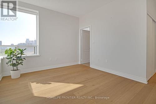 Ph12 - 88 Grandview Way, Toronto, ON - Indoor Photo Showing Other Room
