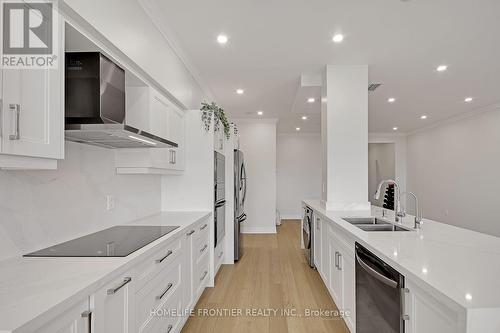 Ph12 - 88 Grandview Way, Toronto, ON - Indoor Photo Showing Kitchen With Double Sink With Upgraded Kitchen