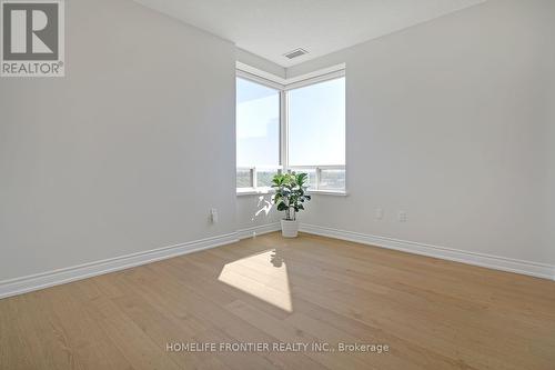 Ph12 - 88 Grandview Way, Toronto, ON - Indoor Photo Showing Other Room